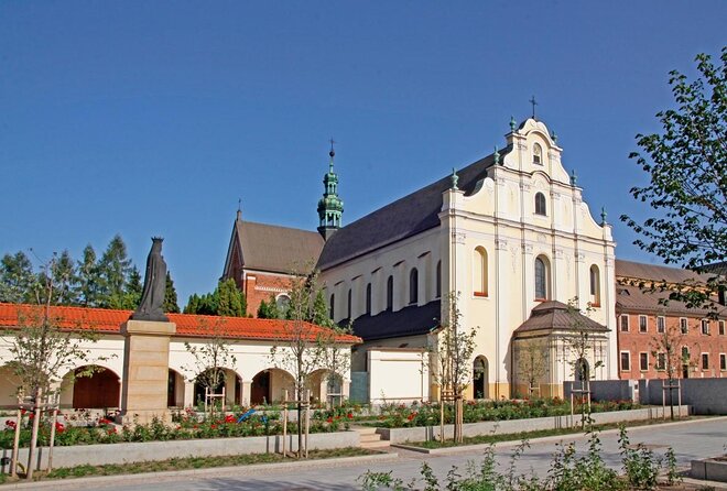 1.5h Crazy Guides' Communism Tour of Nowa Huta in Classic Car - Key Points Worth Noting Before You Go
