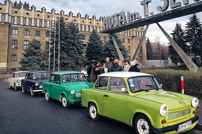 1.5h Crazy Guides' Communism Tour of Nowa Huta in Classic Car - Stop 1: Plac Centralny im. R. Reagan and the Soviet Renaissance look
