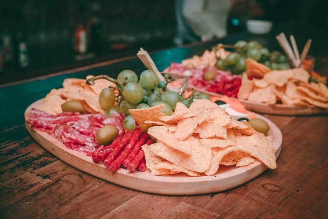 2 Hour Bottomless Brunch Experience with 3 Course Meal And Drinks - Where you meet in Krakow, and how to find the staff
