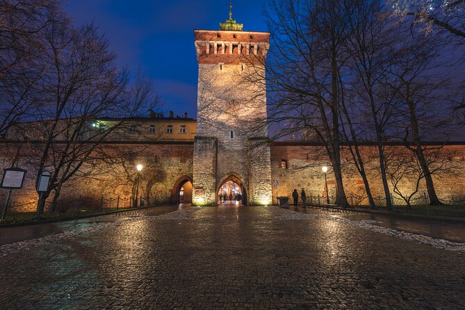 2-Hour City Walking Tour in Creepy Krakow - Practical tips so you get the best experience