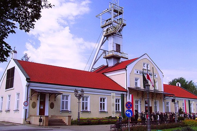 Auschwitz-Birkenau and Salt Mine Full day tour - What “Included Admission” Means for Your Day