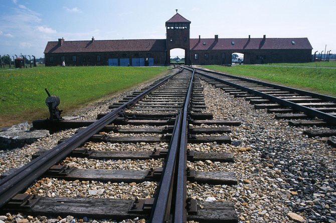 Auschwitz-Birkenau Museum and Memorial Guided Tour from Krakow - Key things I’d underline before you go