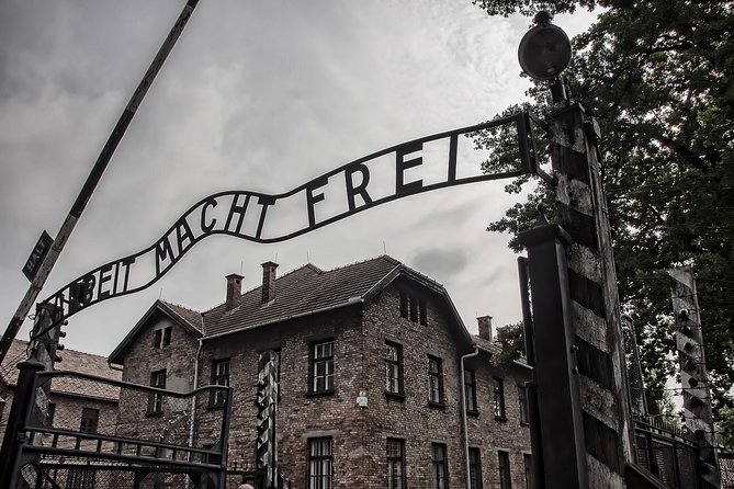 Auschwitz-Birkenau Private Tour from Krakow - Auschwitz-Birkenau from Krakow, in a well-run half-day-plus