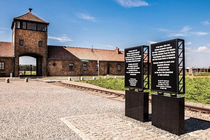 Auschwitz-Birkenau & Salt Mine Day tour - Auschwitz-Birkenau Meets the Wieliczka Salt Mine in One Long Day