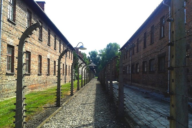 Auschwitz-Birkenau Self-Guided Visit from Krakow with Private Transfers - Your Timing: How the Day Flows (6 to 7 Hours Total)
