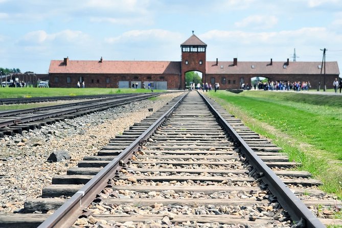 Auschwitz-Birkenau Tour Guide and Jewish museum and synagogue - Krakow to Auschwitz-Birkenau, with the comfort piece handled