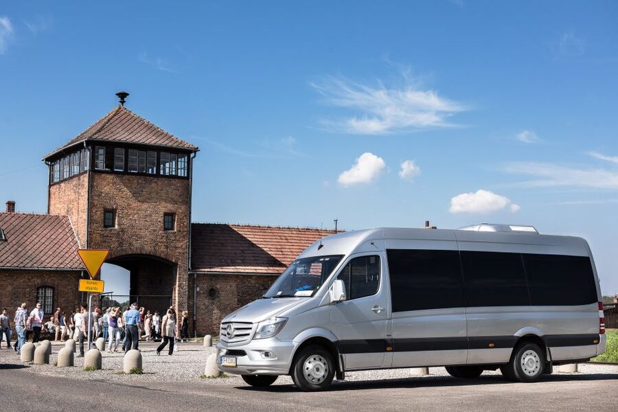 Auschwitz Ticket and Full-Day Tour from Krakow - Auschwitz I: 2 hours that set the whole story