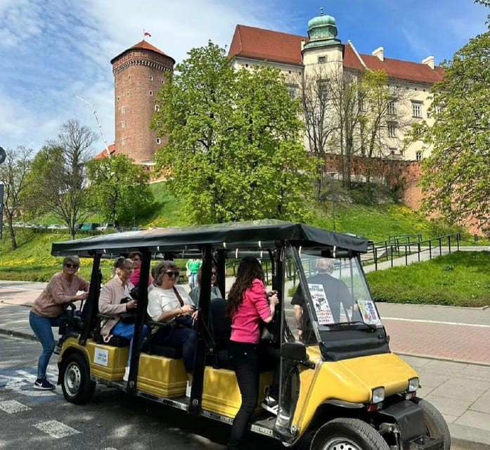City Tour Cracow , golf car . Private full tour !! - How the guide and audio keep the tour moving in the right order