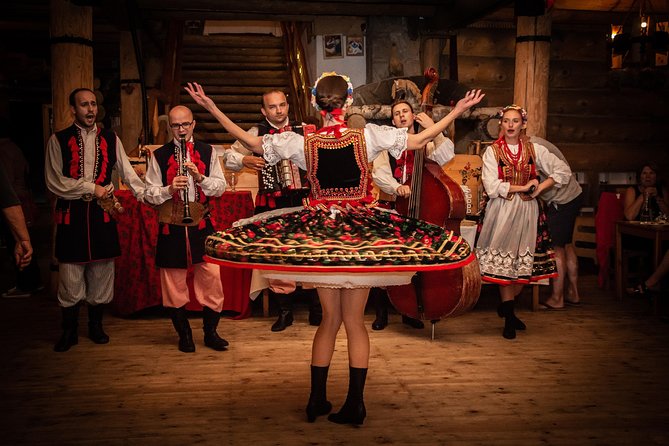 Cottage Style Evening with Folk Show and Traditional Feast from Krakow - Key Highlights You’ll Care About