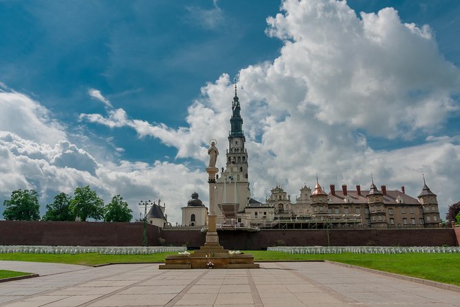 CZĘSTOCHOWA - BLACK MADONNA Monastery, PRIVATE tour from Kraków - Why Częstochowa and the Black Madonna Still Pull People In