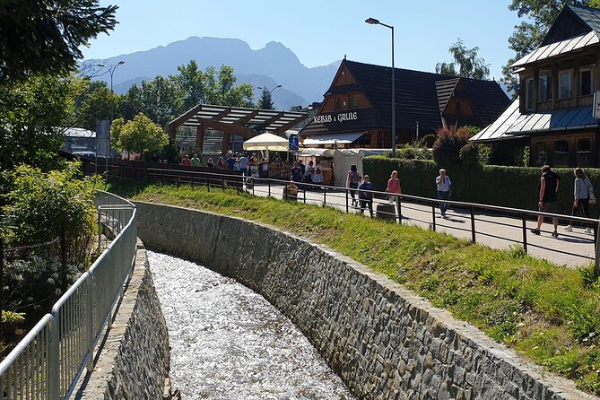 Day Tour to Zakopane and Tatra Mountains from Krakow - Getting picked up and riding toward the mountains