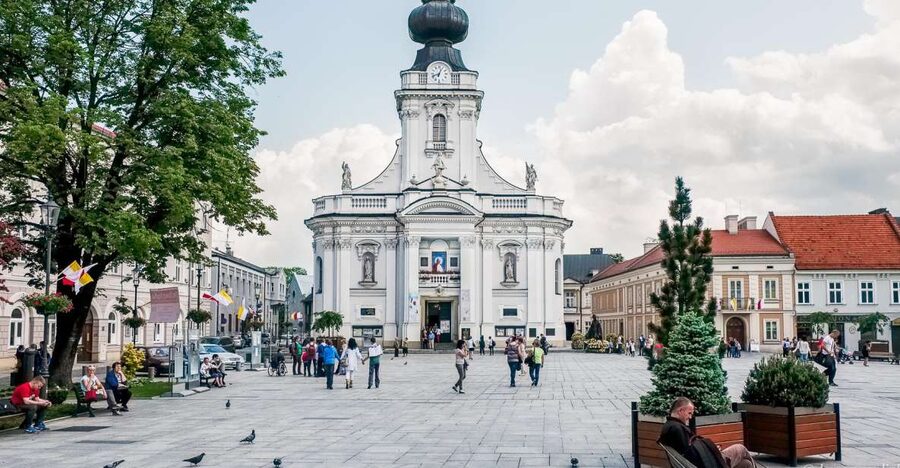 Day Tour: Traces of Pope John Paul II near Krakow - Kalwaria Zebrzydowska: The UNESCO Sanctuary and the Meaning of Repeated Pilgrimages