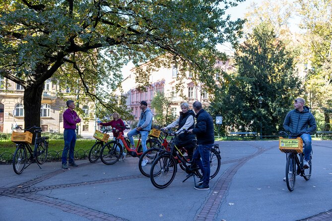 Discover Kraków by Bike with a Dutch guide - Collegium Maius and the “Copernicus was here” moment