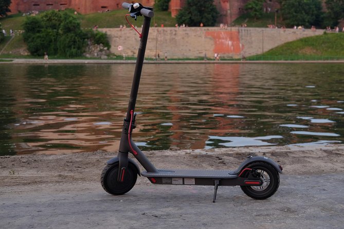 E-Scooter Rental in Krakow for 4 hours - Delivery and pickup: the real convenience you pay for