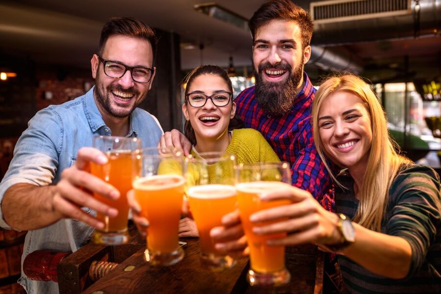 EVERYDAY Krakow Beer Tasting Tour - Stop 1: A Stylish Local Pub and a Popular 330 ml Pour