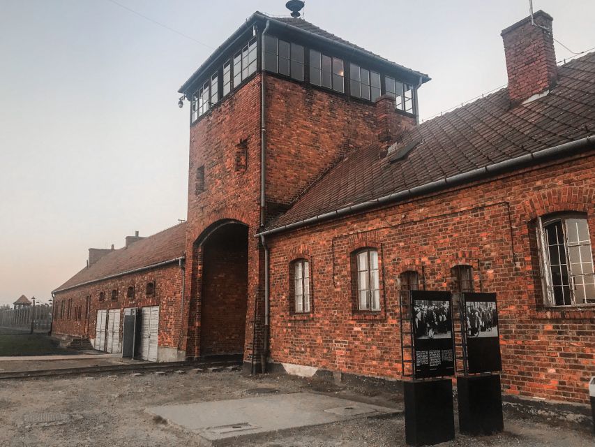 From Krakow: Auschwitz-Birkenau Private or Shared Tour - Pickup in Krakow and the ride that sets expectations
