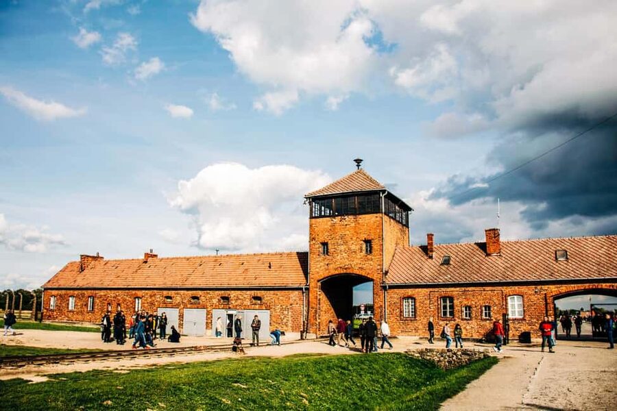 From Krakow: Auschwitz-Birkenau & Schindler's Factory Tour - Schindler’s Factory: WWII Krakow context, not just a movie stop