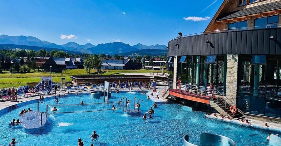 From Krakow: Chochołowskie Thermal Baths Ticket and Transfer - Chochołowskie Thermal Baths in the Tatra Foothills