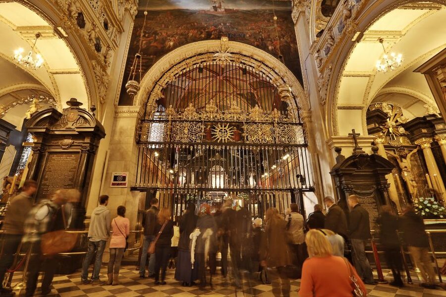 From Krakow: Czestochowa - The Black Madonna - Why Czestochowa feels like a day of faith and Polish identity