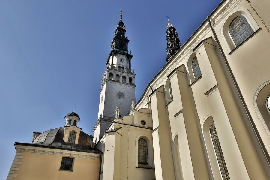 From Krakow: Czestochowa - The Black Madonna - Jasna Góra arrival: chapel of the Black Madonna and your best mindset