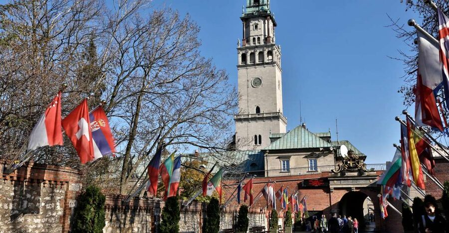 From Krakow: Czestochowa - The Black Madonna - Basilica Museum and Treasury: where the included ticket gets you value