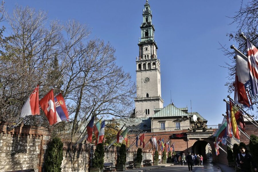 From Krakow: Czestochowa - The Black Madonna - The Trail of the Eagles’ Nests: the drive that adds meaning