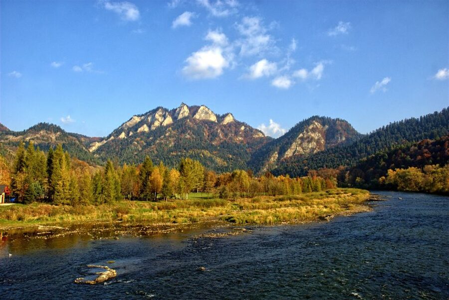 From Krakow: Dunajec River Rafting - The 15 km Raft Ride: Wooden Boats and Mountain Views