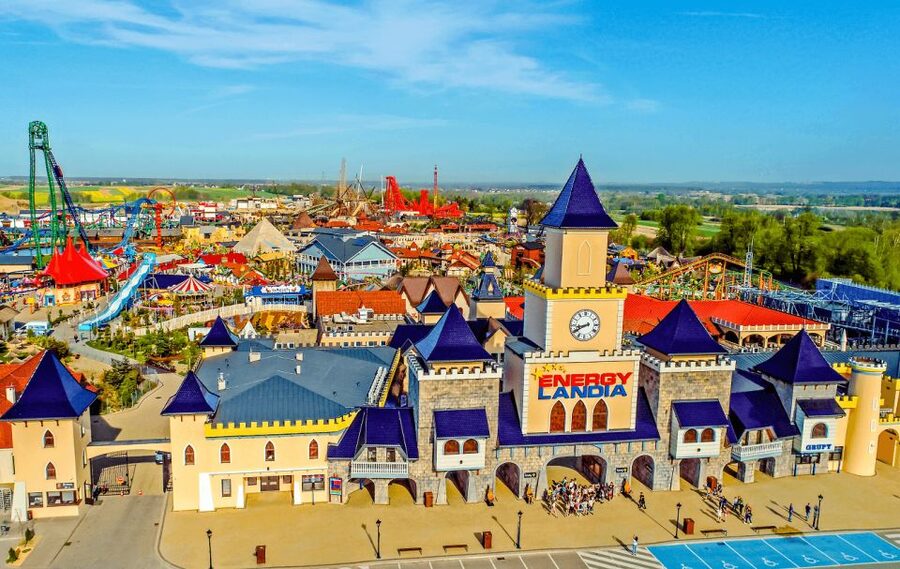 From Krakow: Energylandia Amusement Park Ticket & Transport - Rollercoasters and thrill rides: where the day gets serious