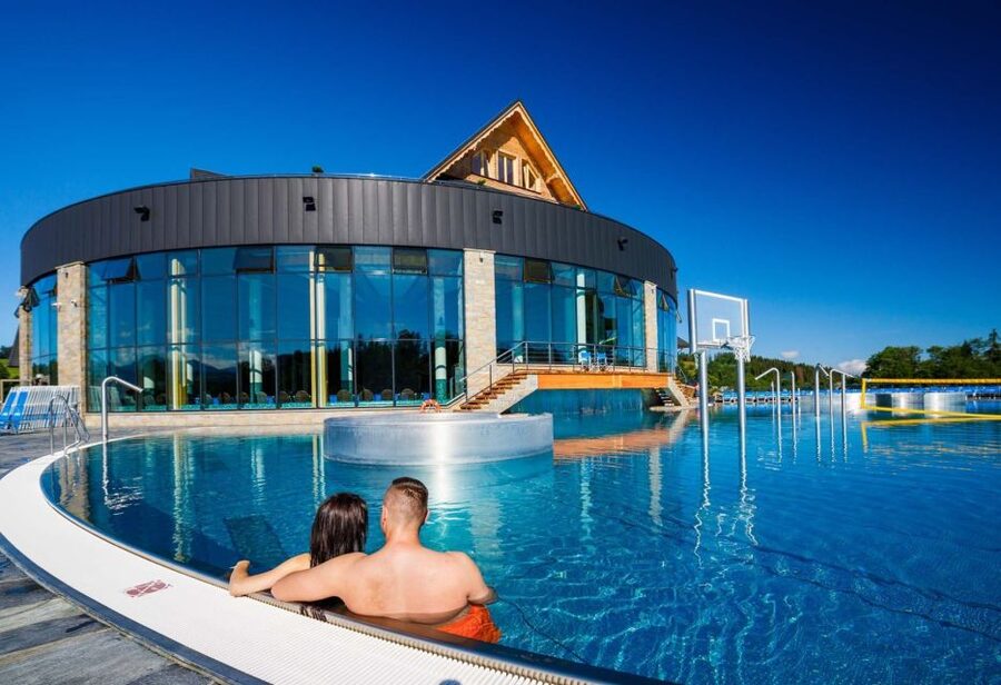 From Krakow: Full-Day Chocholowska Thermal Bath Tour - Krakow to Chocholowska, the ride that matters more than you’d think