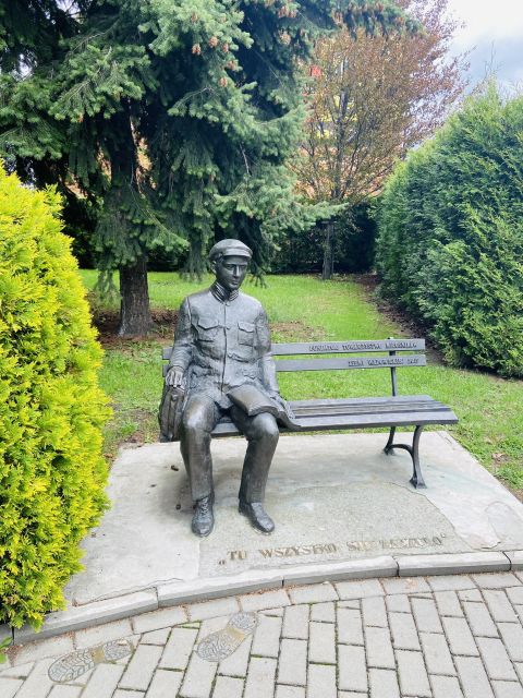 From Krakow: Full-Day Wadowice & Czestochowa Tour - Timing Reality: A 9-Hour Day That Moves