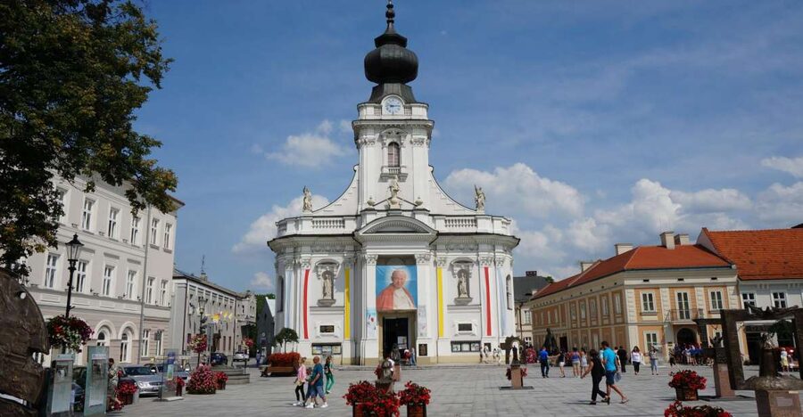 From Krakow: Full-Day Wadowice & Czestochowa Tour - The Museum of John Paul II: Time Well Spent