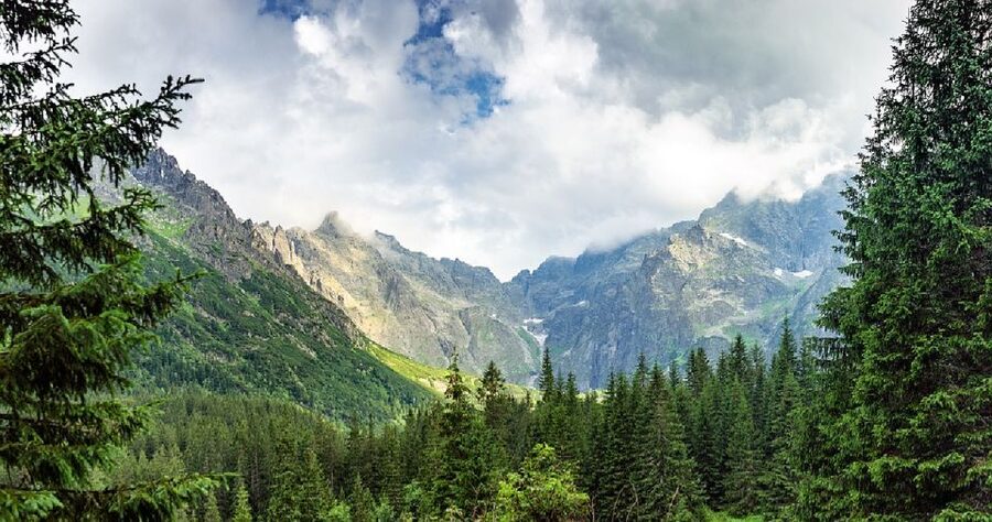 From Krakow: Morskie Oko, Zakopane & Thermal Baths - Gubalowka Funicular: Getting Height Without the Hard Climb