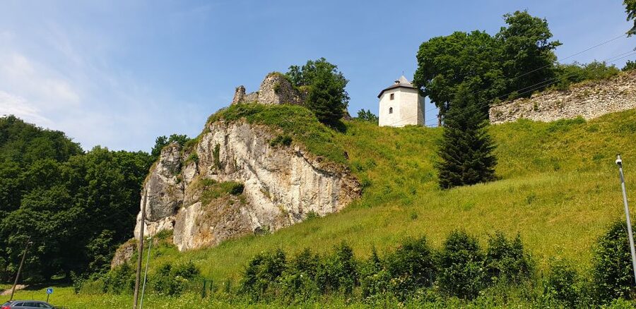 From Krakow: Ojców National Park & Ogrodzieniec Castle Tour - Practical Tips That Make Your Day Smoother