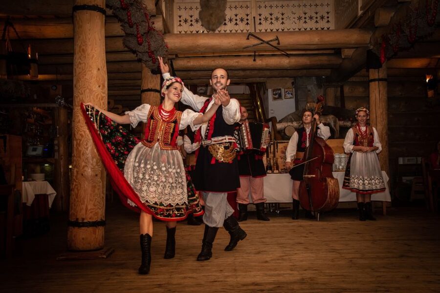 From Krakow: Polish Folk Show with All-You-Can-Eat Dinner - Transfers from Krakow: meeting point, bus ride, and your best route back
