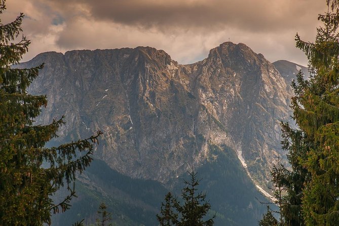 From Krakow: Skiing and Zakopane Tour Experience - A full day from Krakow that still feels doable