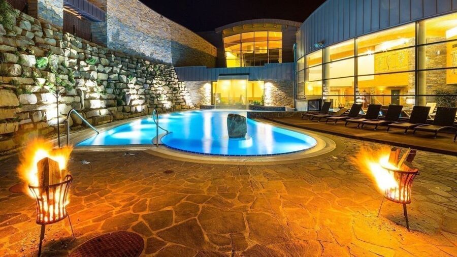 From Kraków; to Białka Thermal Baths private tour - Where you eat, drink, and refuel without leaving the property