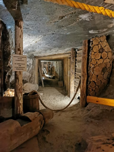 From Krakow: Wieliczka Salt Mine Guided Tour (Hotel Pick-up) - Hotel Pickup in Krakow, Plus a Driver Who Sets the Scene