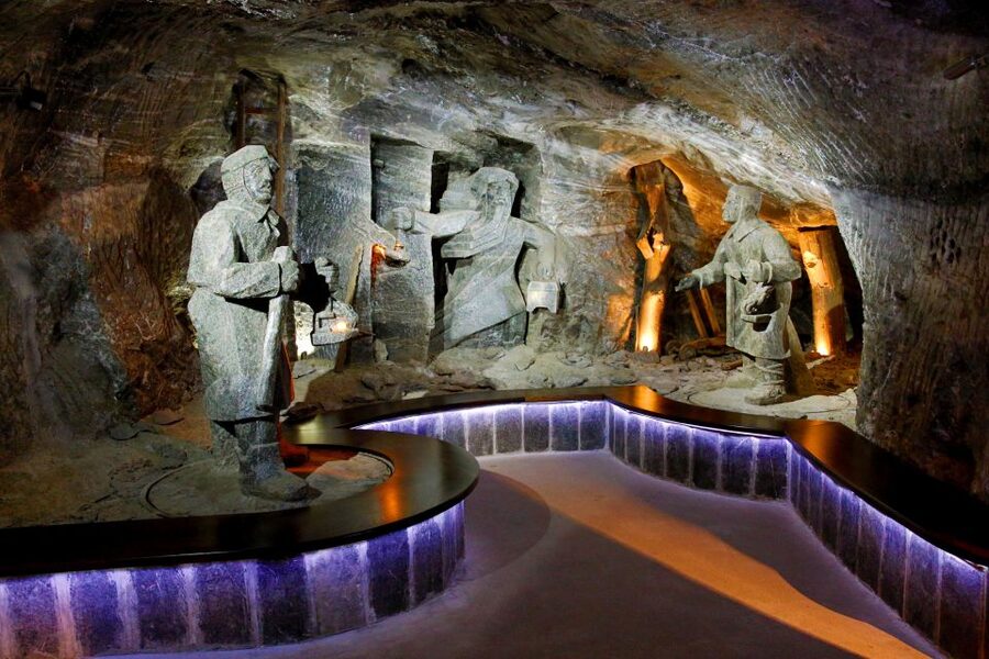 From Krakow: Wieliczka Salt Mine Tour with Guide - Why Wieliczka Salt Mine Feels Different From Krakow Day Trips