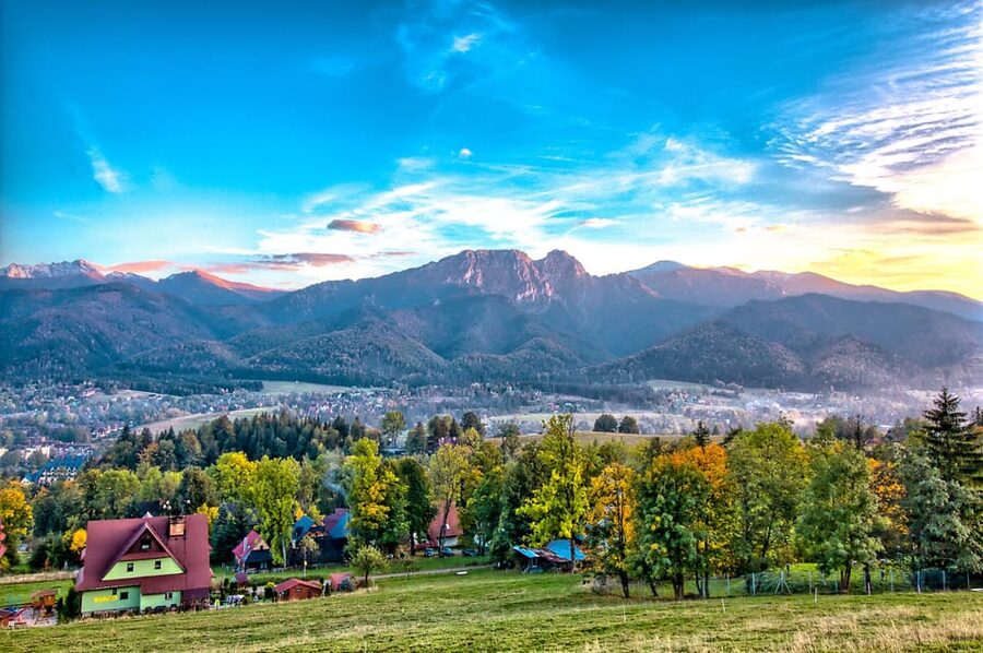 From Krakow: Zakopane Day Trip with Funicular & Food Tasting - Zakopane in 10 hours: what this day feels like