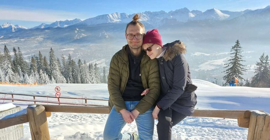 From Krakow: Zakopane, Tatra Mountains & Thermal Baths Tour - Folk sculpture studio: art you can actually buy into