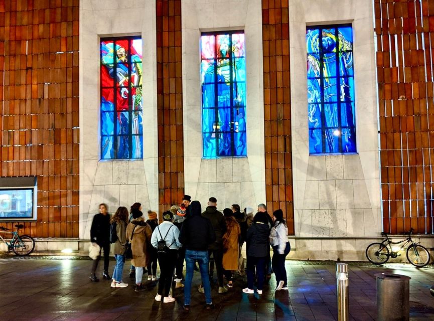 Ghosts & Crimes: Macabre Kraków Walking Tour in English - The haunted palace chapter, and why it works at night