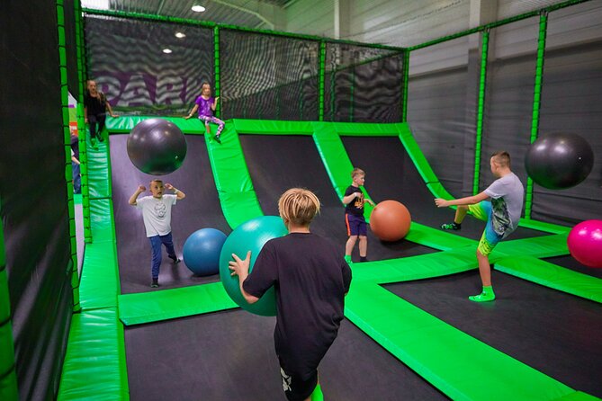 GOjump MEGAPARK Kraków-Sikorki - 1 hour Trampoline Park ticket - Quick hits