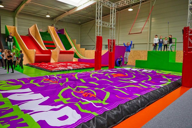 GOjump MEGAPARK Kraków-Sikorki - 1 hour Trampoline Park ticket - Inside your hour at GOjump: how the session actually runs