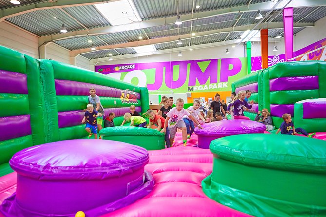 GOjump MEGAPARK Kraków-Sikorki 1h ticket: GOair Inflatable Park - Price and socks: the value math behind the $12.98 ticket