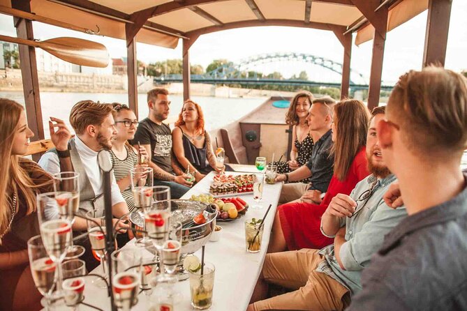 Gondola cruise The Vistula River Krakow private tour up to 12 person - Where you meet and how to plan your arrival