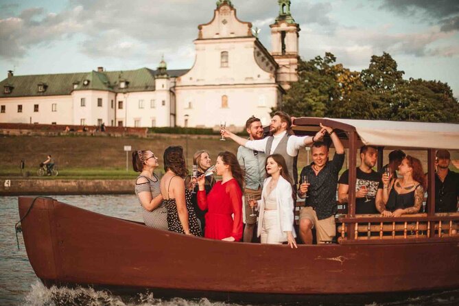 Gondola cruise The Vistula River Krakow private tour up to 12 person - Price and value: what you get for $174.60