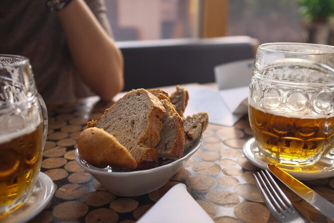 Guided Beer Tour in Krakow - Inside the Pub Circuit: How Tastings Unfold in Krakow
