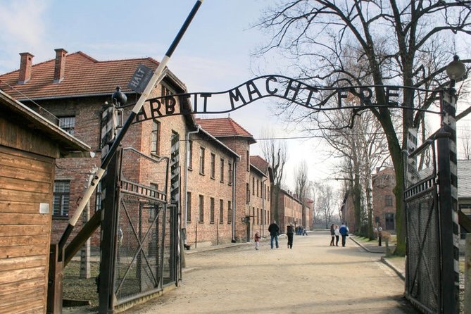 Guided Tour Krakow to Auschwitz-Birkenau with pickup options - The bus ride to Auschwitz-Birkenau: simple, but be ready