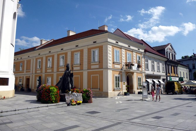 John Paul II Route Guided Tour With Private Transport - How a private John Paul II route feels in one packed day