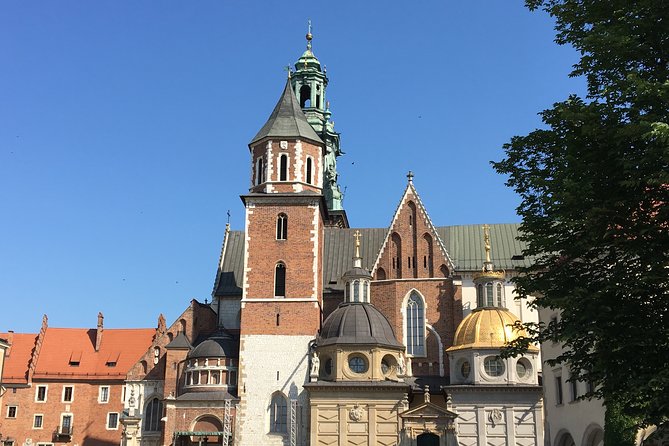 Kazimierz District, the Wawel Hill and Cracow Old Town - Wawel Cathedral, coronations, and why kings chose this exact hill
